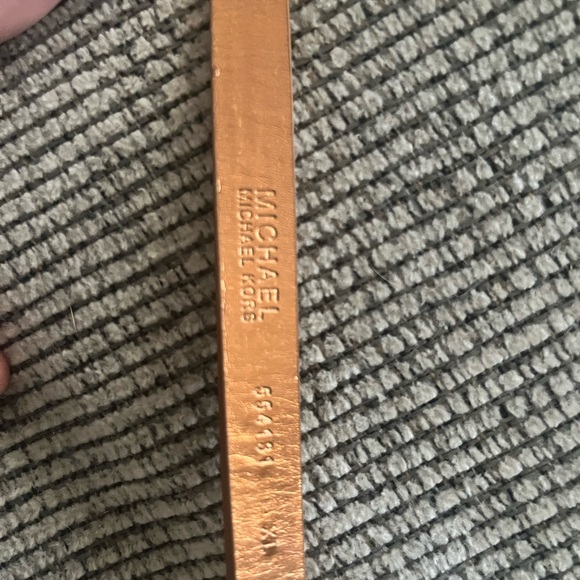 Michael Kors cross body hand bag/wristlet Authentic - Picture 10 of 11